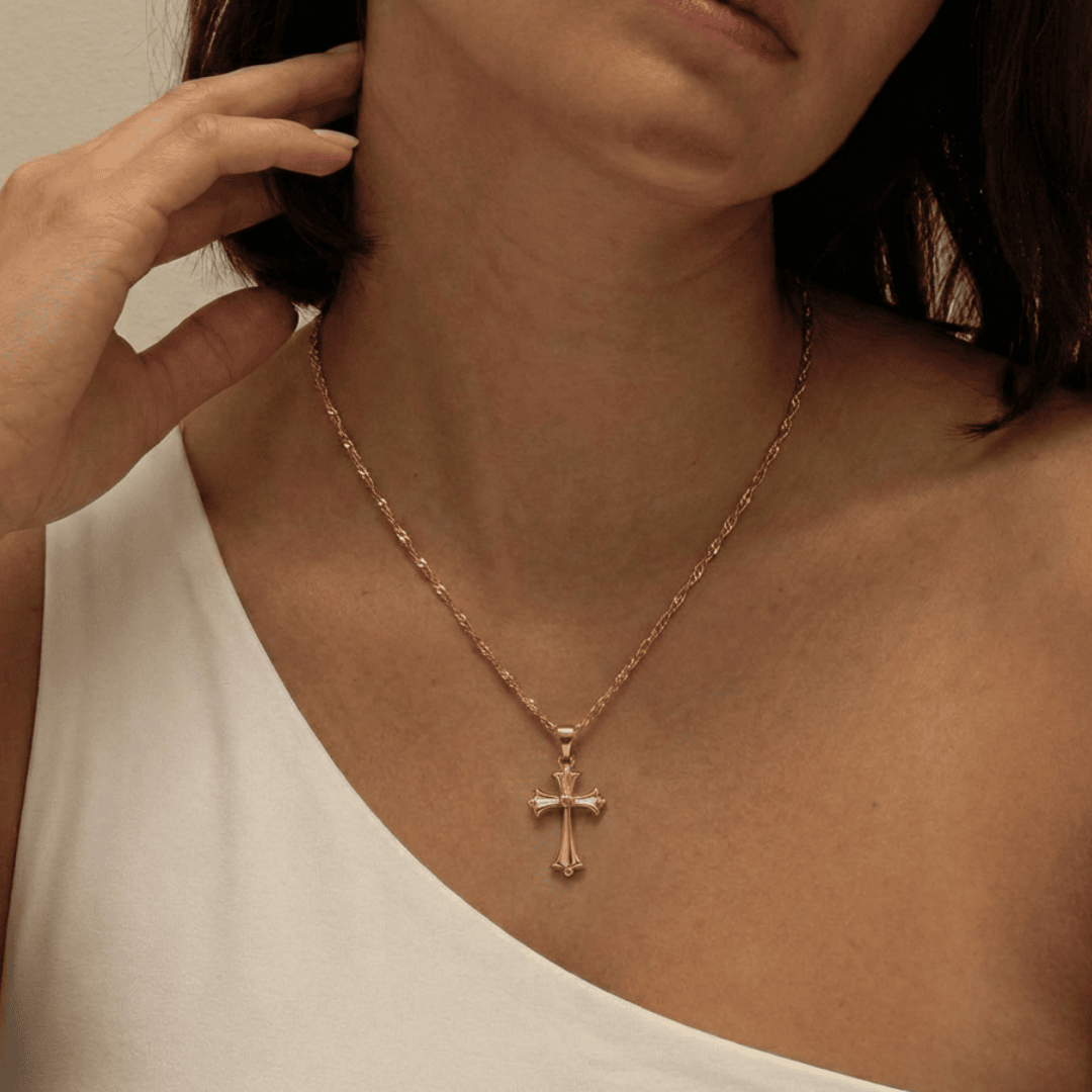 Dije Cruz 004 de mujer